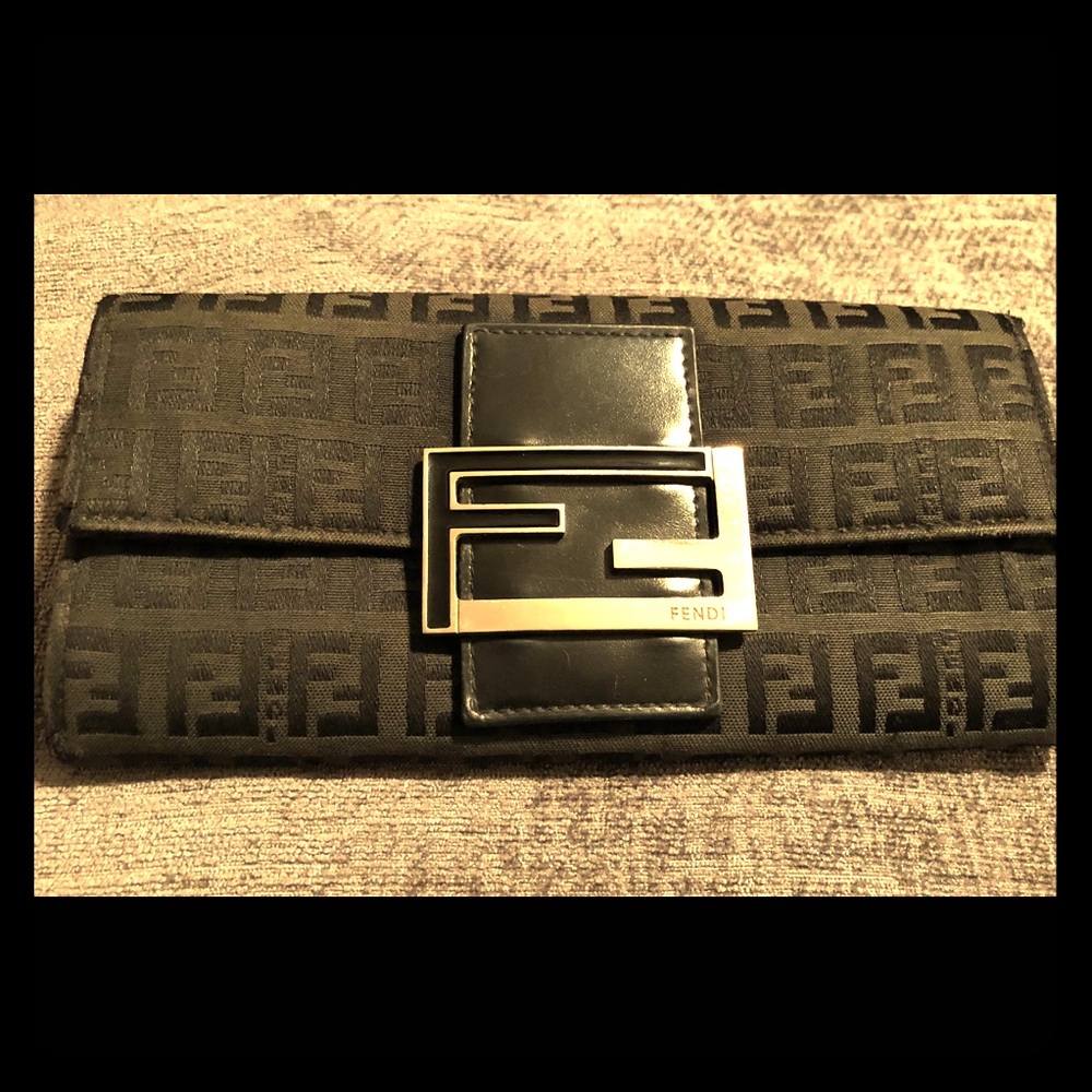 VINTAGE Fendi Zucchino Long Wallet